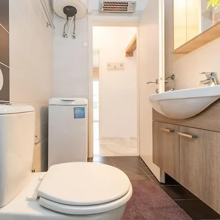 Cozy 1bdrm Apt/walk To The Beach * Athens